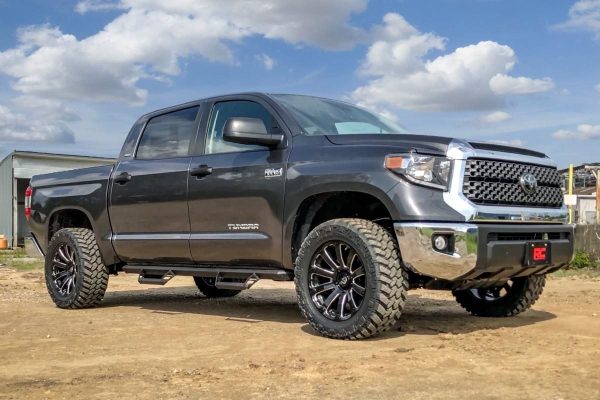 1.75 Inch Leveling Lift Kit 07-20 Tundra 2WD/4WD Rough Country